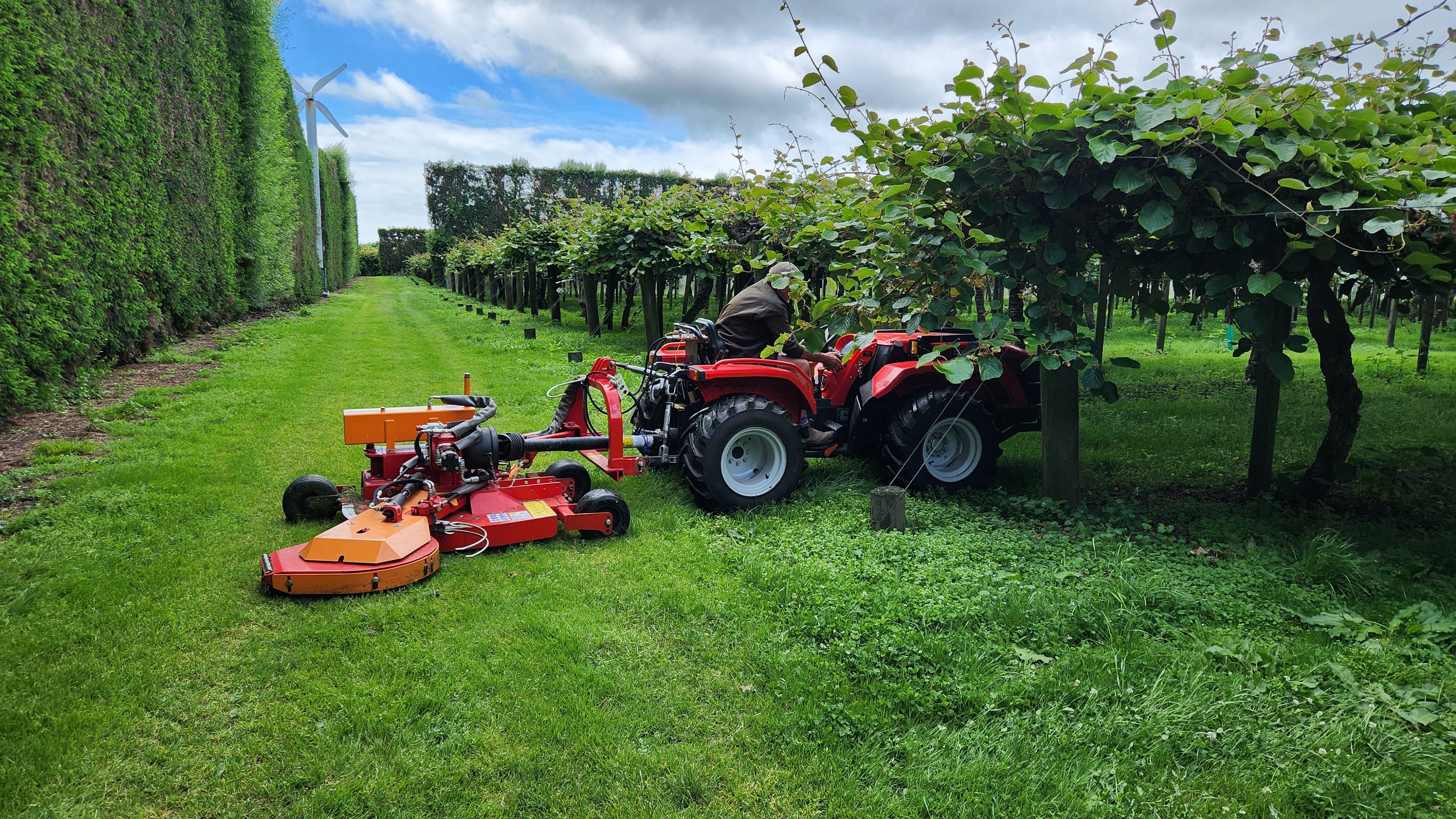 Mower best sale shop vineyard