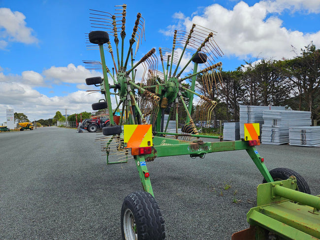 Used 8m Krone Rake