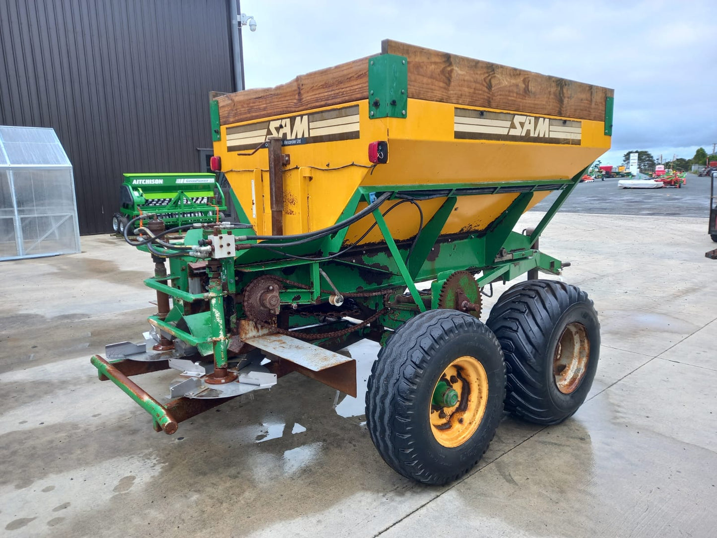 Used 2001 Sam Steel Bin Spreader $1 Reserve