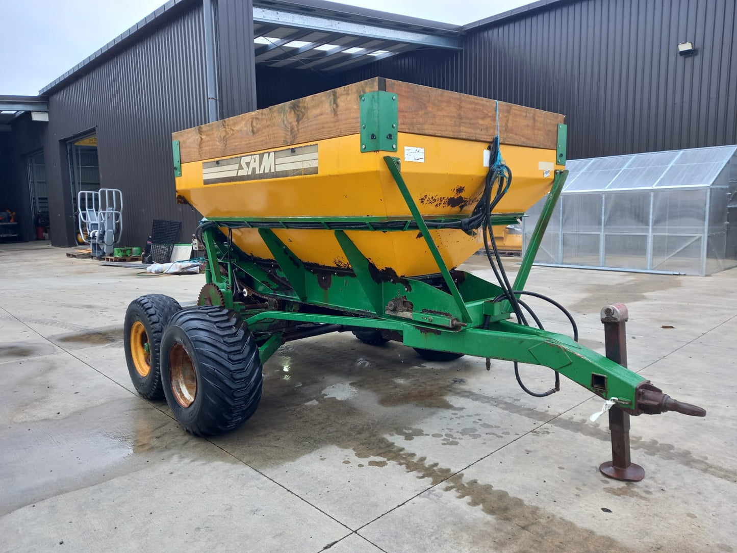 Used 2001 Sam Steel Bin Spreader $1 Reserve