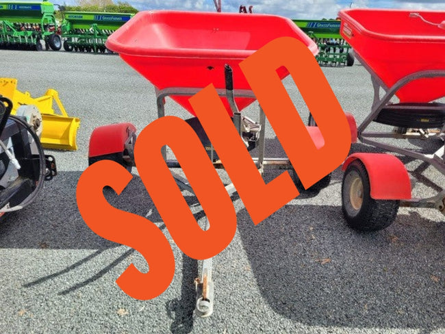 Used Walco 3.50 Spreader C/W Hard Lid